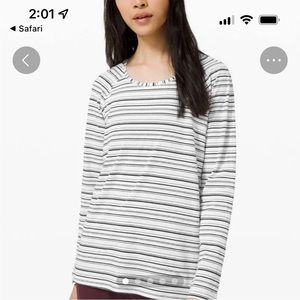 Lululemon Love Long Sleeve Size 4 Tee